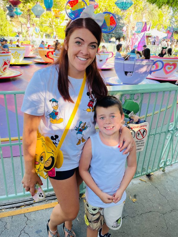 Aly & Lincoln at the Disneyland Teacups