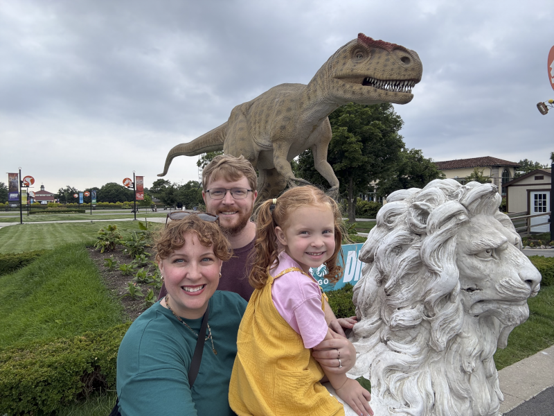 Dinos Take Over the Zoo!